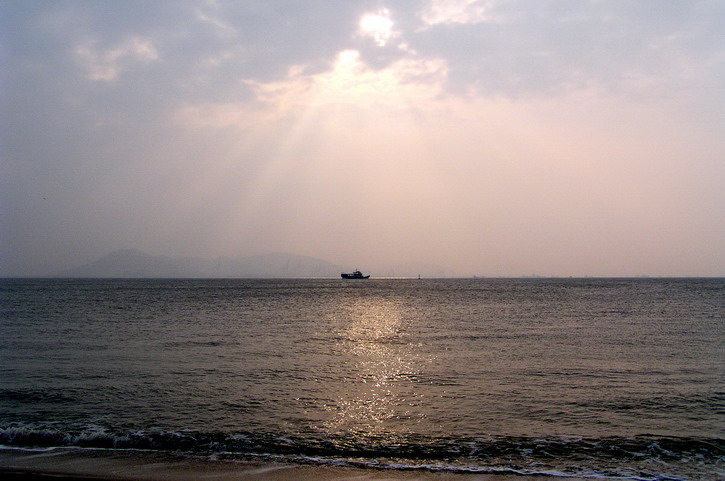 厦门胡里山炮台，从环岛观光栈道看海